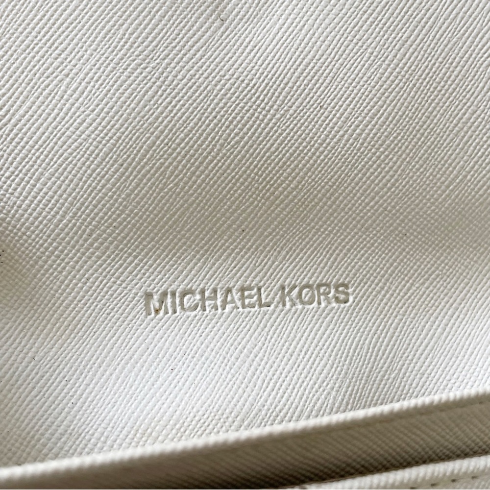 Michael Kors monogram white canvas long trifold snap wallet - Picture 6 of 7